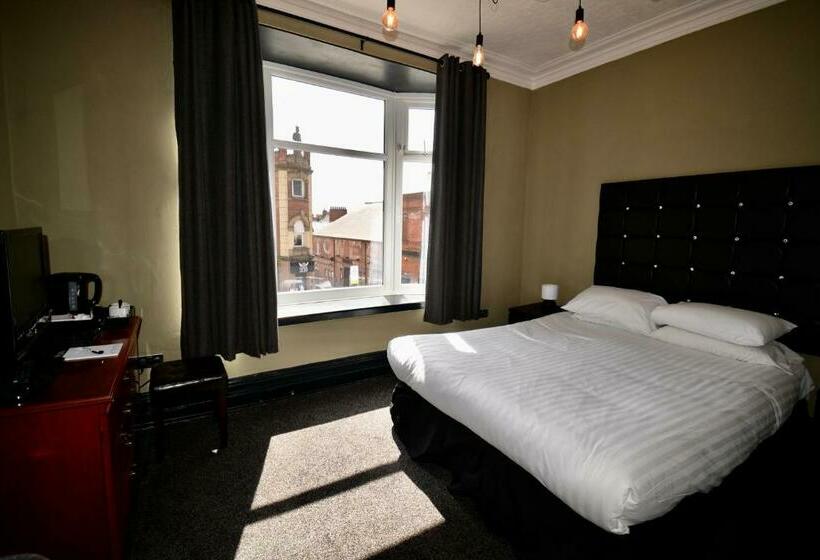 스탠다드 룸, The Wrens