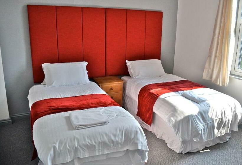 스탠다드 룸, The Wrens