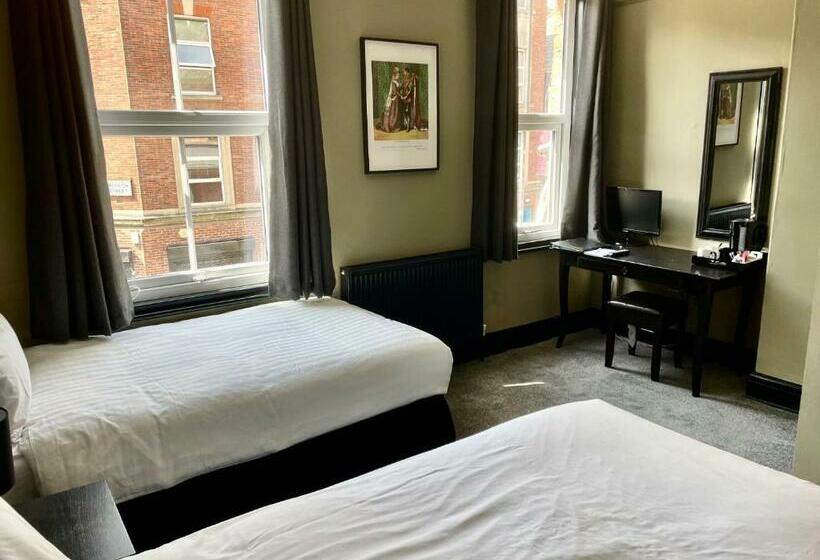 스탠다드 룸, The Wrens