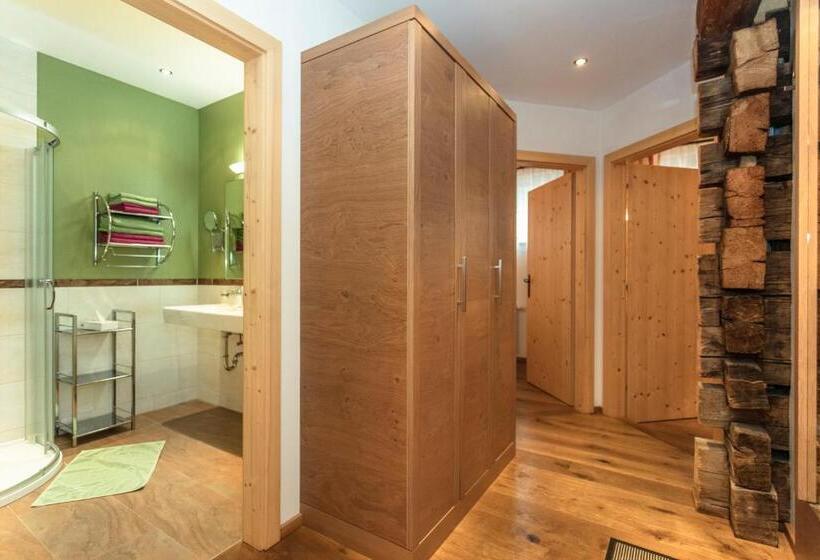 Апартаменты 2 Спальни с Балконом, Brandstatthof Leogang