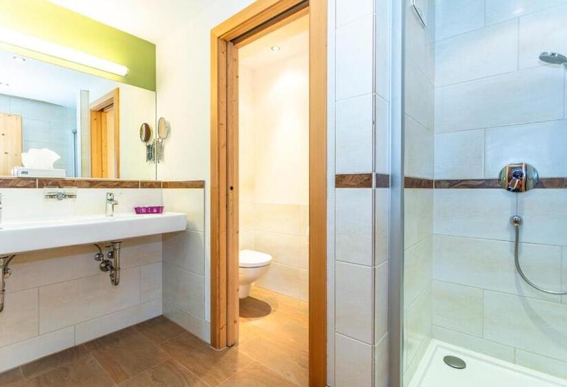 Люкс с Балконом, Brandstatthof Leogang