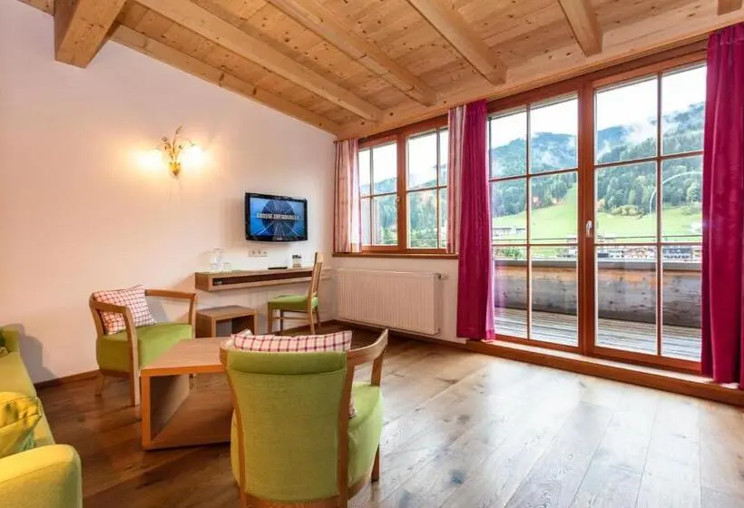 Sviitti Parveke, Brandstatthof Leogang