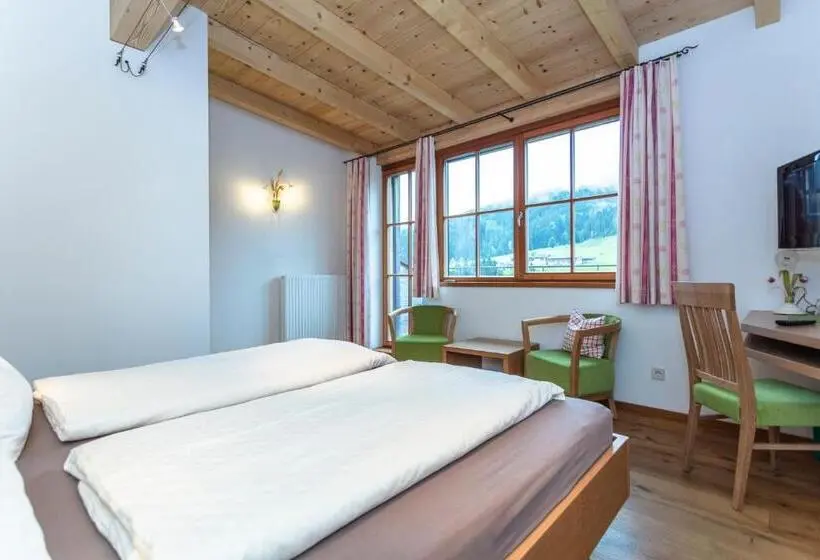 Perhehuone, Brandstatthof Leogang