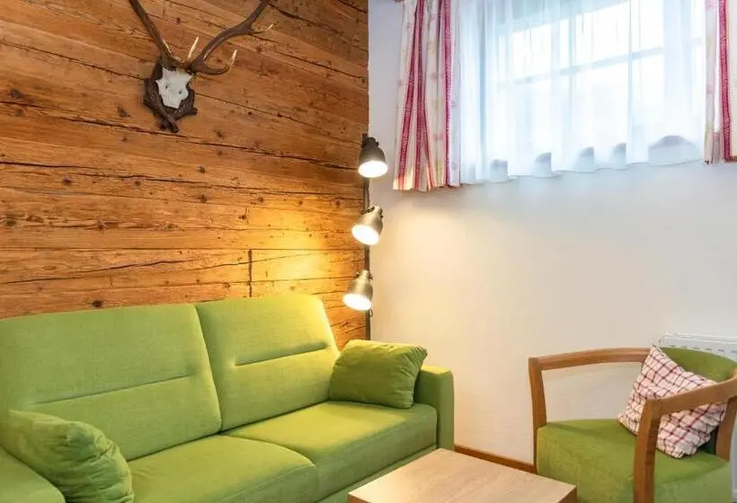 Economy-huone, Brandstatthof Leogang