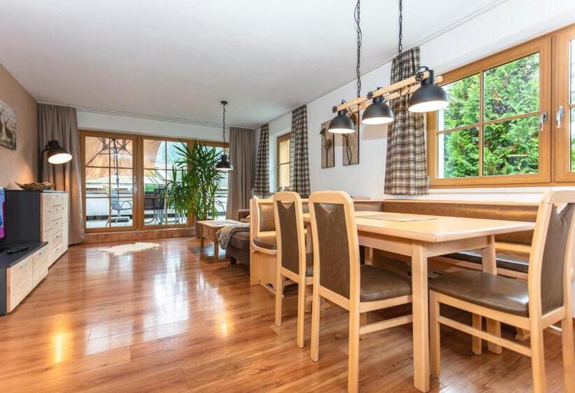 Апартаменты Superior 2 Спальни, Brandstatthof Leogang