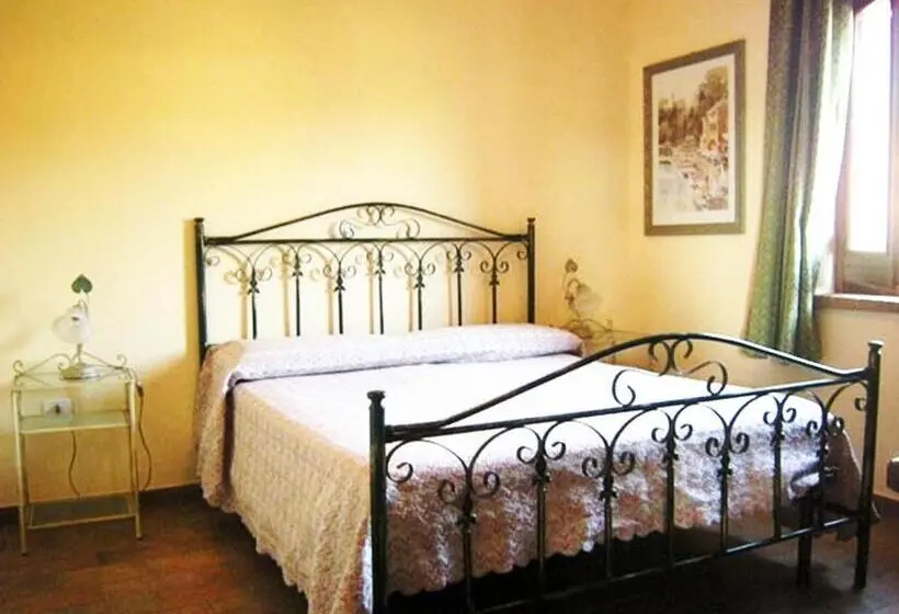 Huoneisto 3 Makuuhuonetta, Casa Vacanze Nonna Vittoria