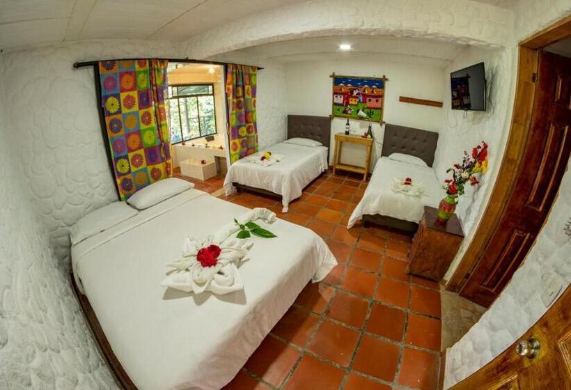 スタンダード４人部屋, Alto De Los Andaquies