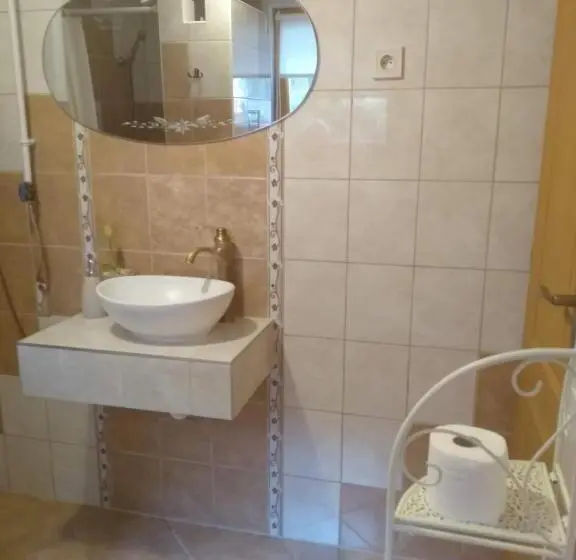 Standard room with outdoor bath, Margaréta Panzió