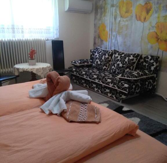 Standard room with outdoor bath, Margaréta Panzió