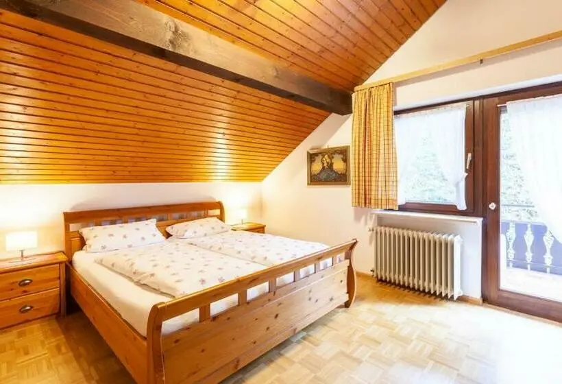 バルコニー付きスタンダードルーム, Pension Schlossbergblick