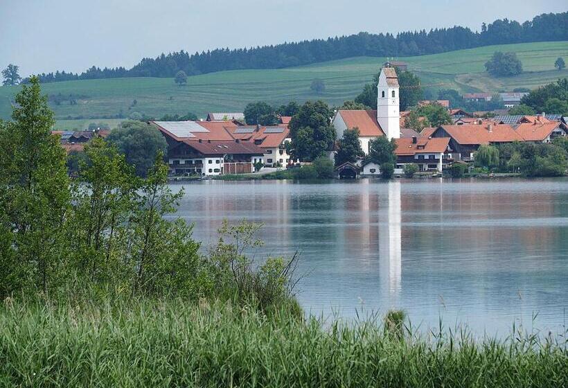 Suite with lake view, Boutique Hotel Angerer