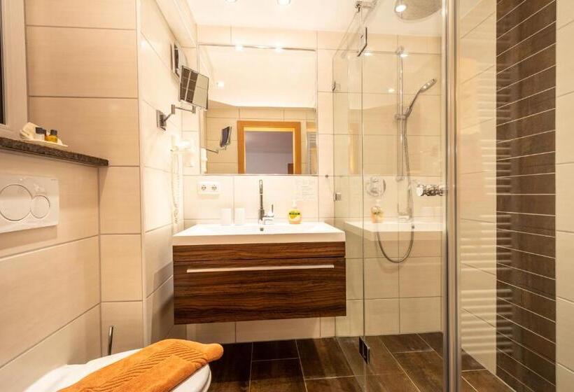 סטודיו סטנדרט עם מרפסת, Boutique Hotel Angerer