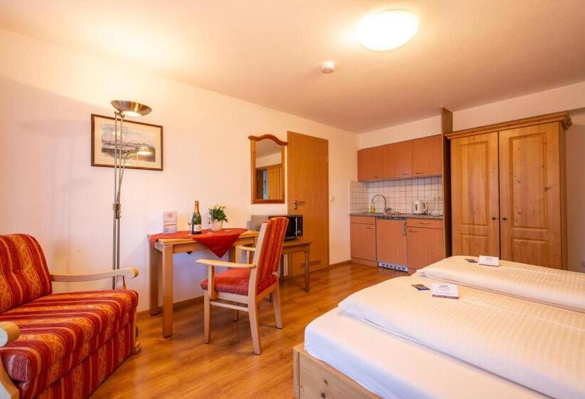 סטודיו סטנדרט עם מרפסת, Boutique Hotel Angerer