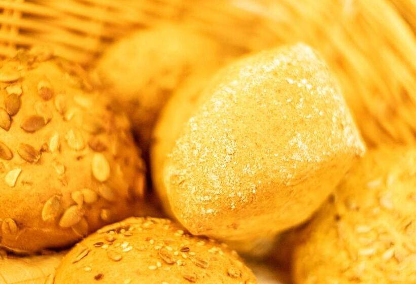 Suite with lake view, Boutique Hotel Angerer