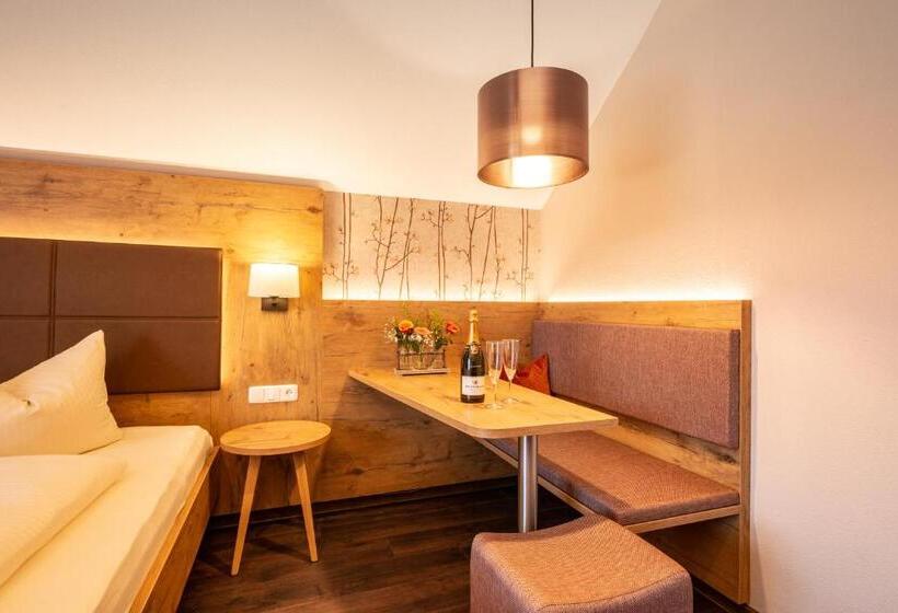 Quarto Deluxe, Boutique Hotel Angerer