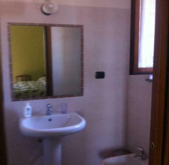 اتاق استاندارد با تخت بزرگ, Agriturismo Tre Tigli