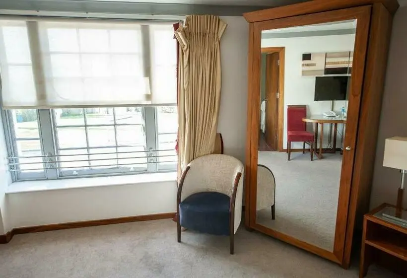 Standard Room, Berwick Manor
