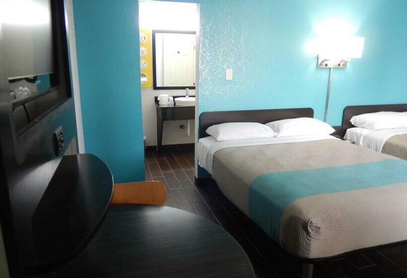 Четырехместный Номер Deluxe, Motel 6 Portland, Tx