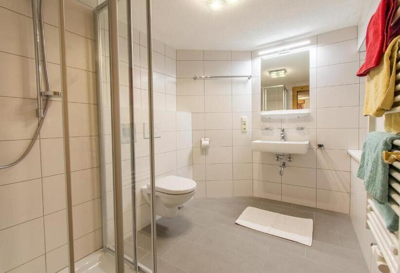 Апартаменты 3 Спальни, Haus Dorfschmied