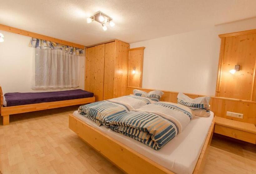 Апартаменты 3 Спальни, Haus Dorfschmied