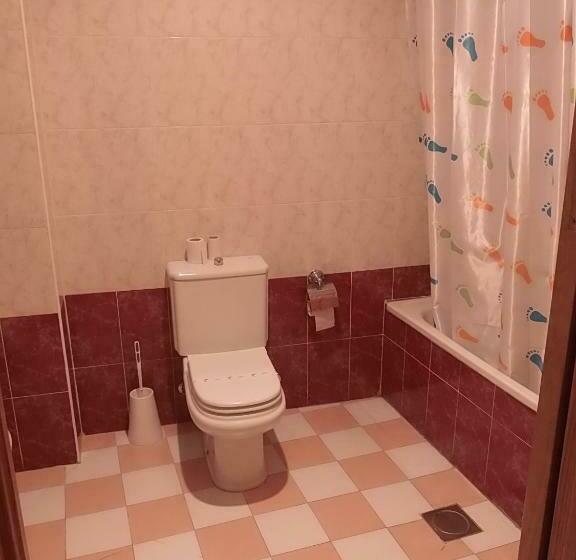 스탠다드 트리플 룸, Hostal Restaurante San Antolín