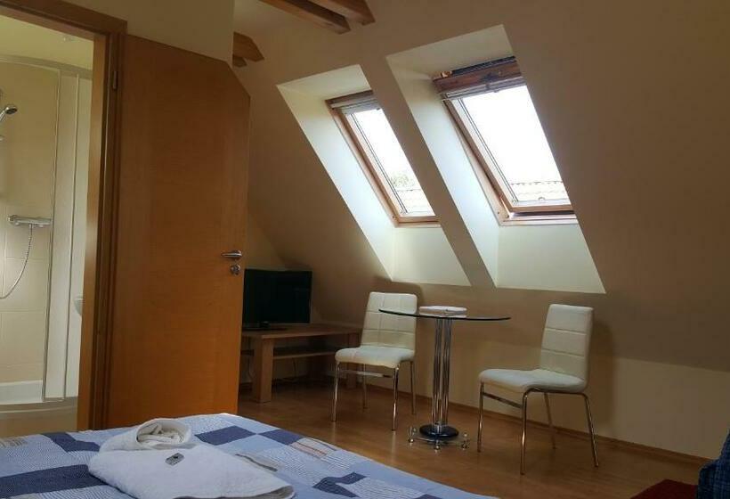 חדר פנטהאוז, Jihoceska Pohoda