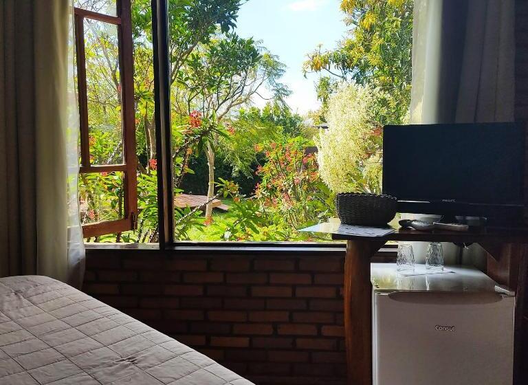 マスタースイートルーム, Pousada Alfa E ômega