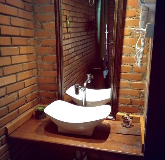 マスタースイートルーム, Pousada Alfa E ômega