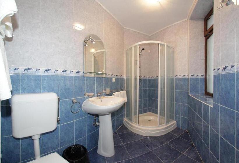 スタンダードルーム, Vila Acvila