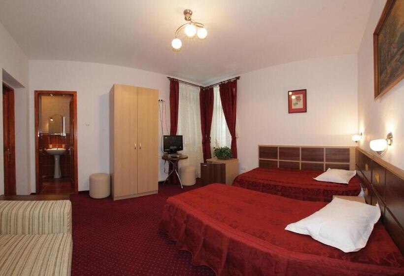 スタンダードルーム, Vila Acvila