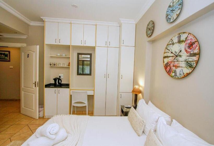 标准间, Virginia Forest Lodge