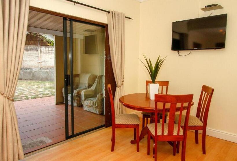 家庭小型套房, Virginia Forest Lodge