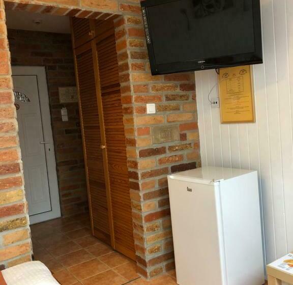 标准间, Autóscsárda és Panzió