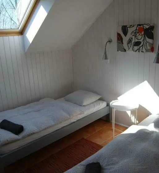 スタンダードルーム, Autóscsárda és Panzió
