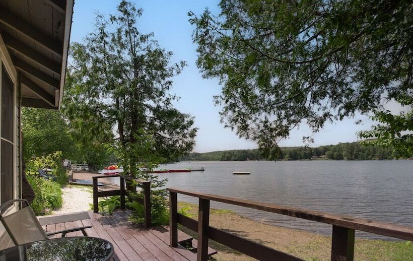 كابينة سوبيريور, Bonnie View Inn