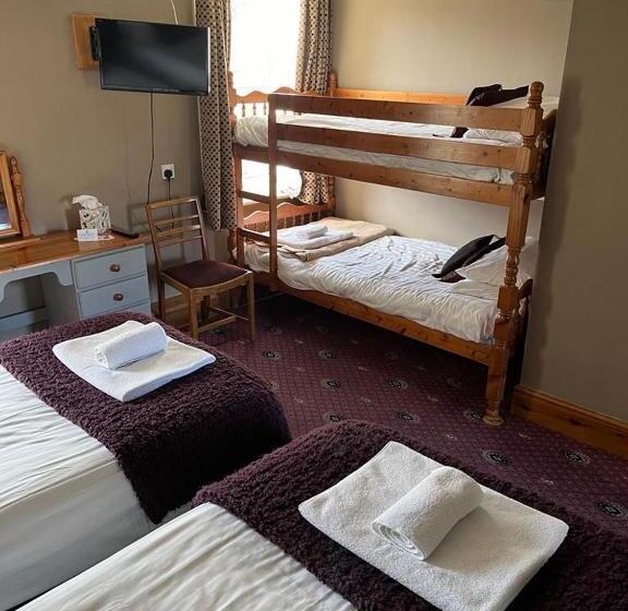 Семейный Номер, The Bridge Inn