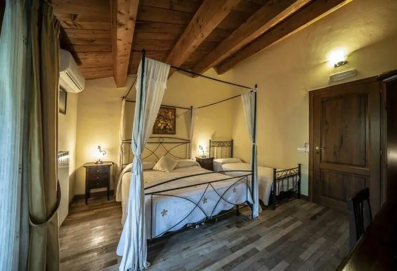 デラックストリプルルーム, Agriturismo La Ginestra