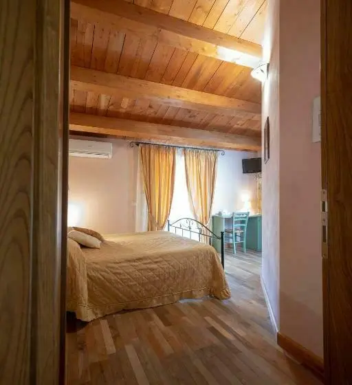 バルコニー付きスタンダードルーム, Agriturismo La Ginestra