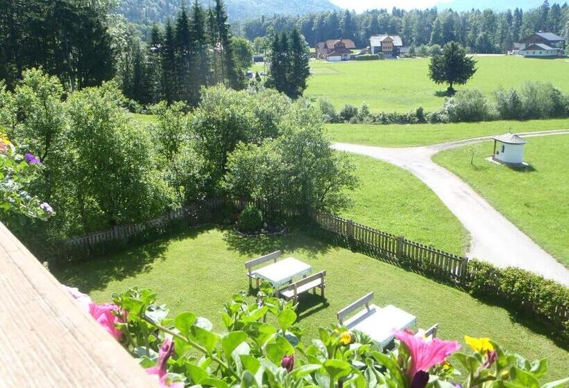 발코니가 있는 2 베드룸 아파트, Russbachbauer