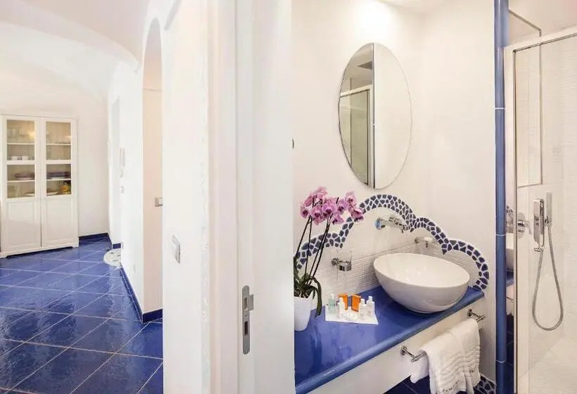 オーシャンビューの３ベッドルームデラックスアパート, Ischia Blu Resort