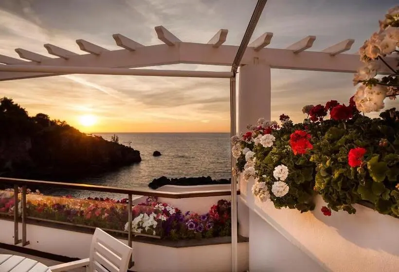 オーシャンビューの３ベッドルームデラックスアパート, Ischia Blu Resort