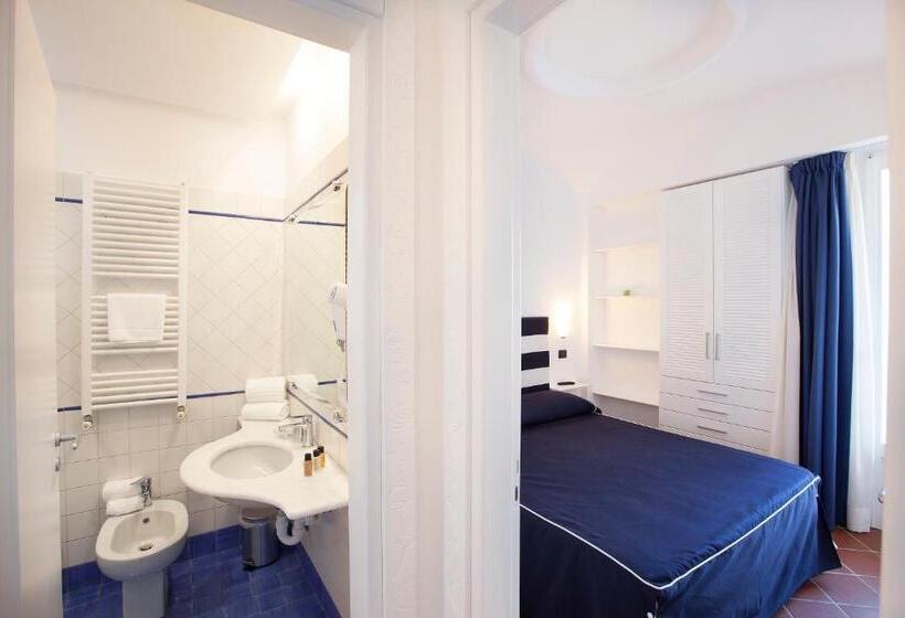 Апартаменты 1 Спальня Боковой Вид на Море, Ischia Blu Resort