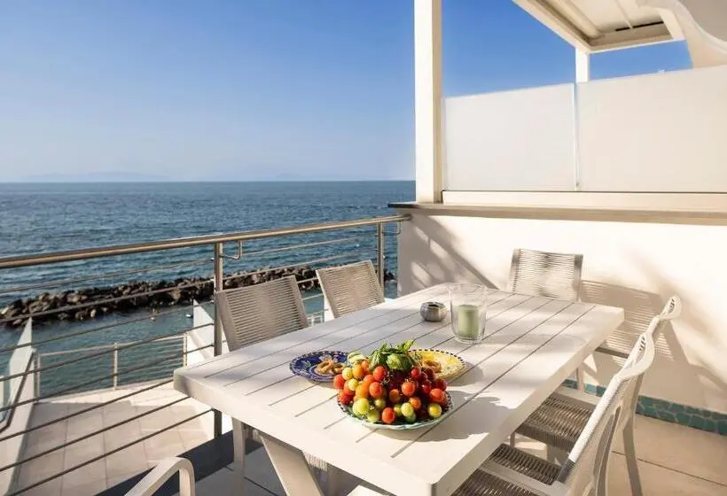 オーシャンビュースイート, Ischia Blu Resort
