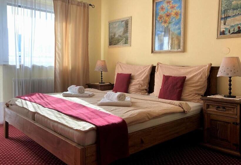 Номер Стандарт, Haus Treffer