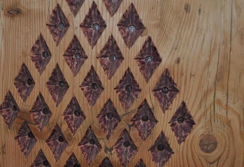 Апартаменты 1 Спальня, Haus Treffer