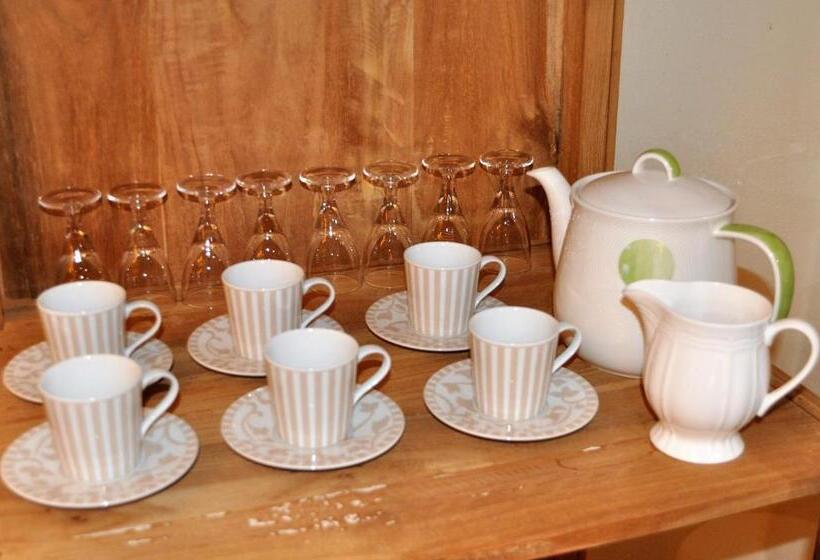 Апартаменты 1 Спальня, Haus Treffer