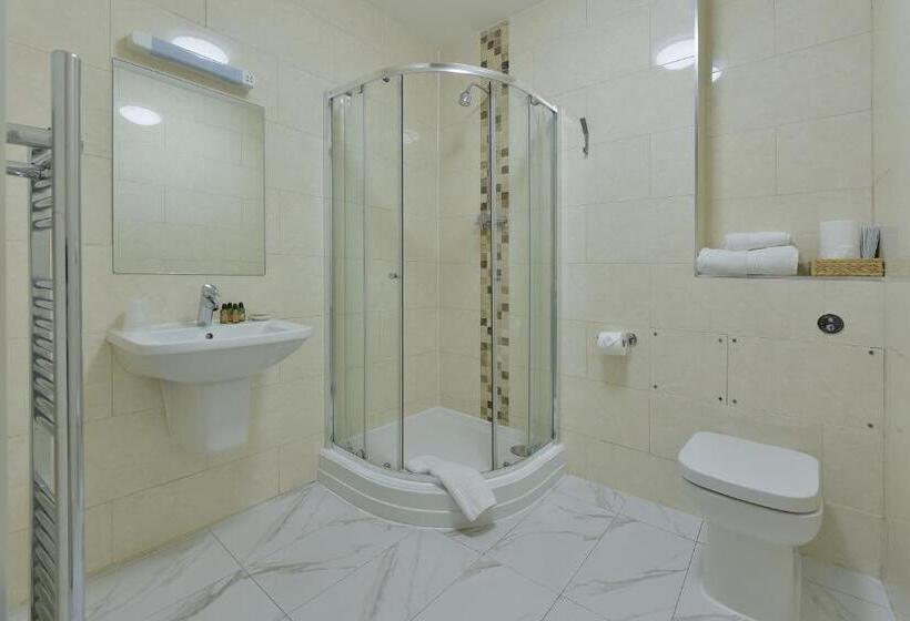 高级大房间, The Bocardo