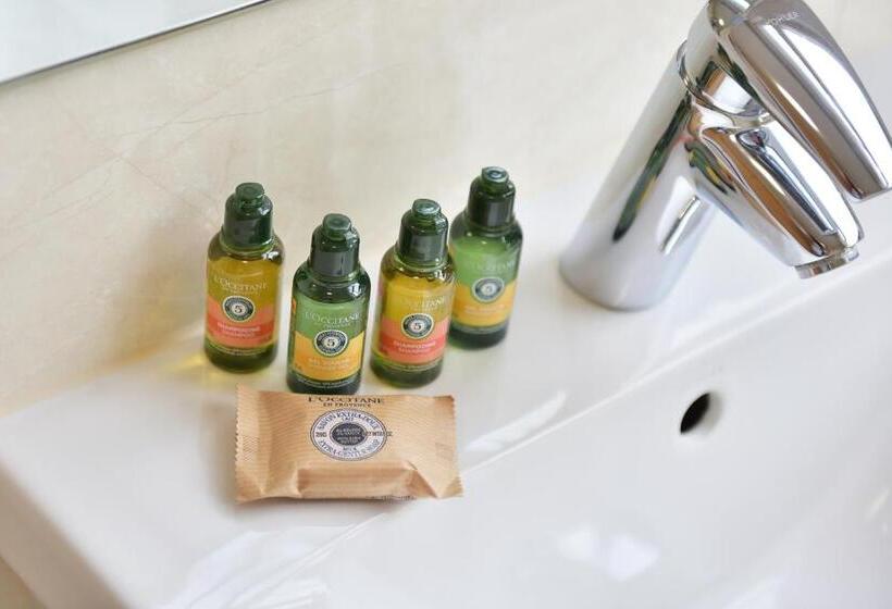 高级大房间, The Bocardo