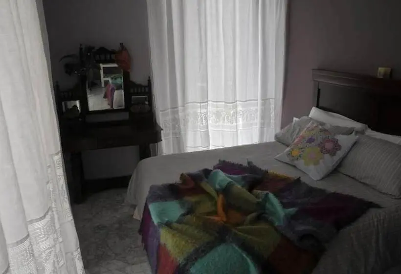 استودیوی استاندارد, Casa Patio Del Panadero