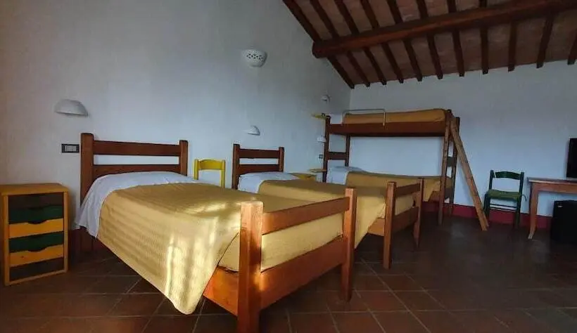 Standard Neljän Hengen Huone, Agriturismo Il Fantone